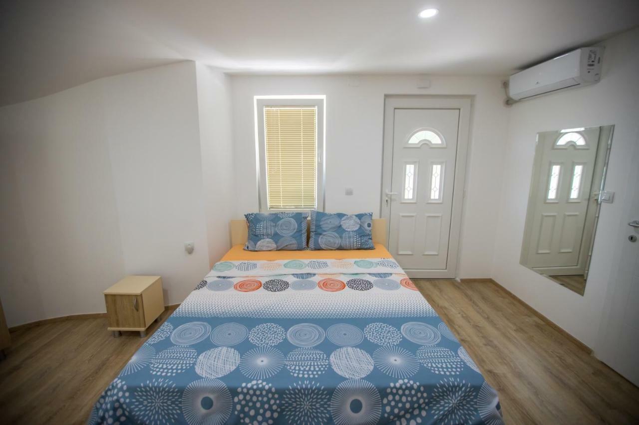 View Topia Apartments Ohrid Luaran gambar